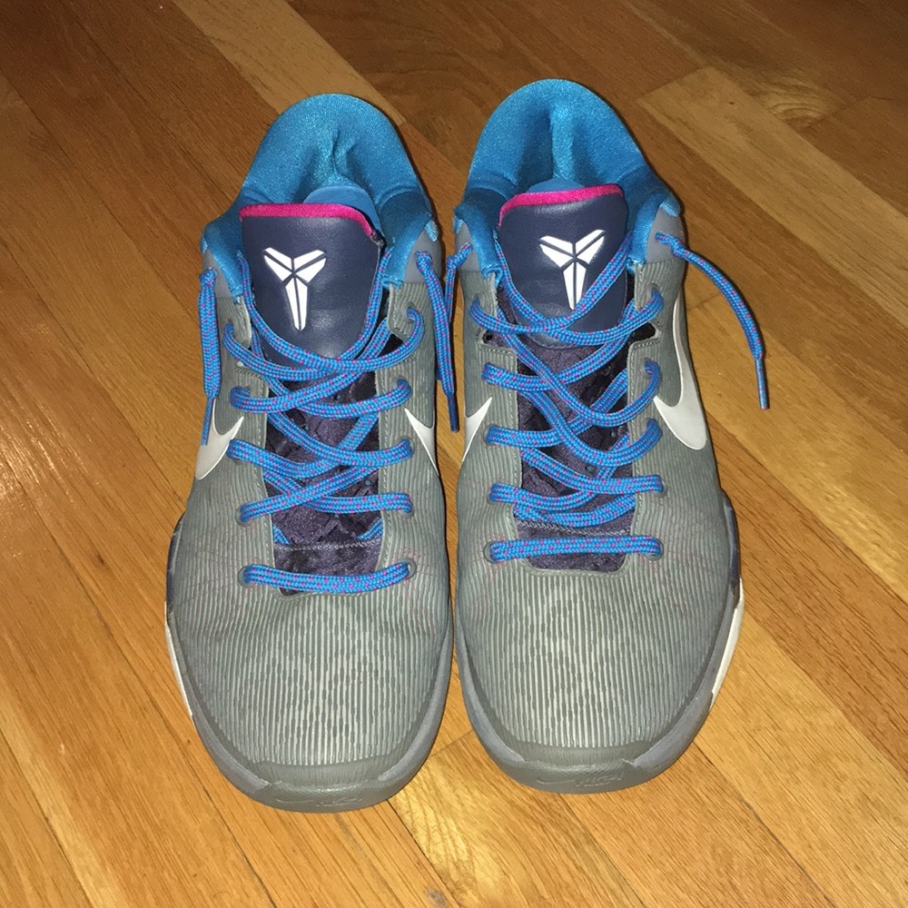 Rare Men’s Nike Grey Kobe VII Fireberry size 13